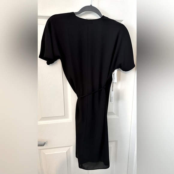 NWT - Aritzia Wilfred Wallace Dress colour black size XS wrap dress - Picture 2 of 5
